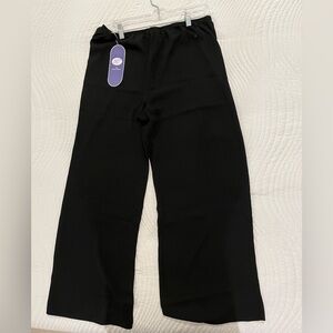 DG2 Diane Gilman (NWT) Women’s Black Wide Leg Pants. Size PL